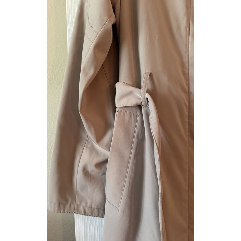 Liz Claiborne Women’s Trench Coat Size L Tan - Picture 4 of 10